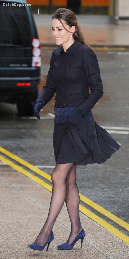 Kate Middleton英国王妃黑丝高跟美腿开Lu（第4张/共7张）