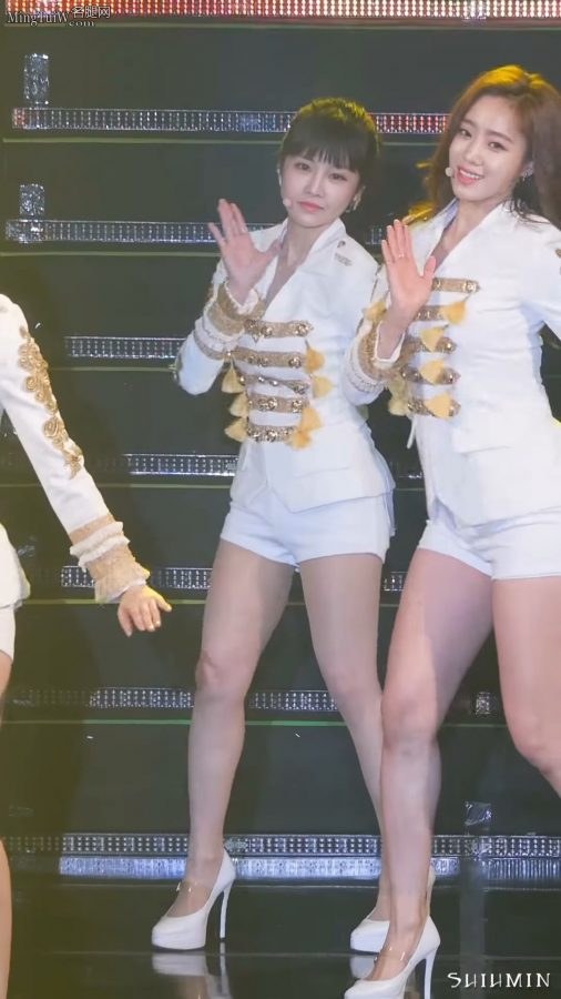 T-ara组合《Tiamo》全宝蓝视角美腿高跟舞姿动人 [网盘]（第4张/共9张）