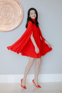 姚晨穿火红色短裙细高跟美腿白皙修长（第1张/共9张）