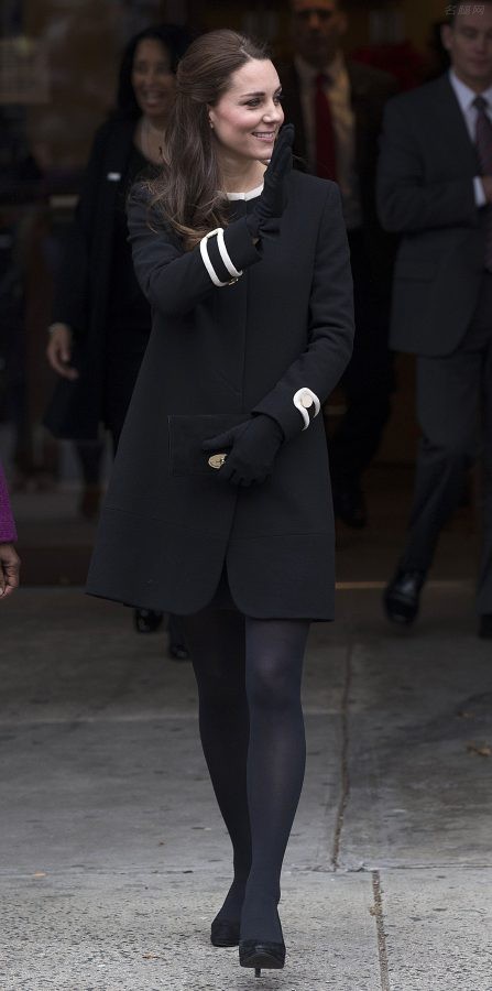 英国王妃Kate Middleton腿裹厚丝袜保暖（第2张/共9张）